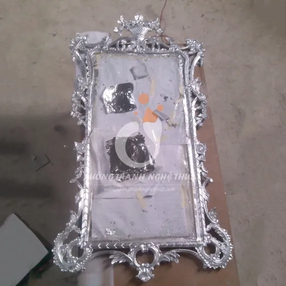 Tranh Kiếng Vẽ Ngược Khung Trạm Trổ XTT1