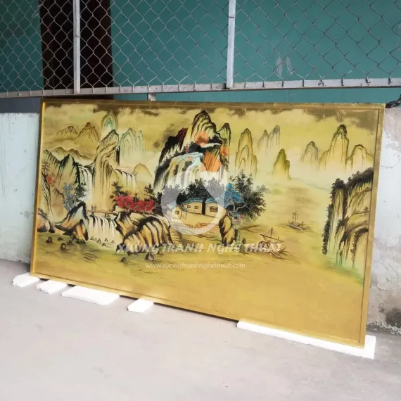 Tranh Thủy Mặc Vẽ Trên Nền Dát Đồng