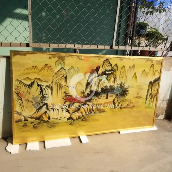 Tranh Thủy Mặc Vẽ Trên Nền Dát Đồng
