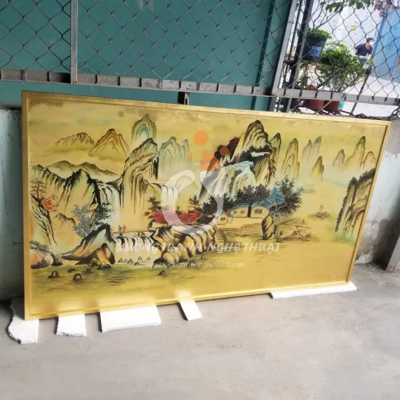 Tranh Thủy Mặc Vẽ Trên Nền Dát Đồng