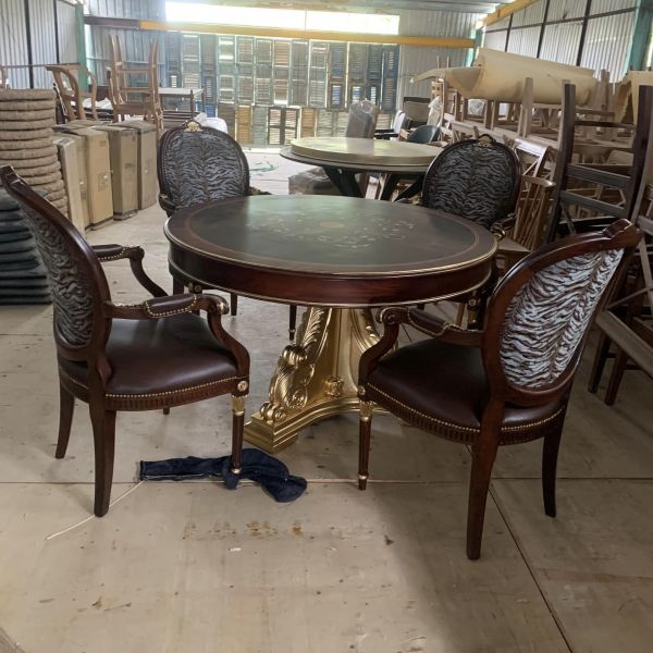 Bàn Ăn Tròn 1m2 Cổ Điển Phong Cách Châu Âu
