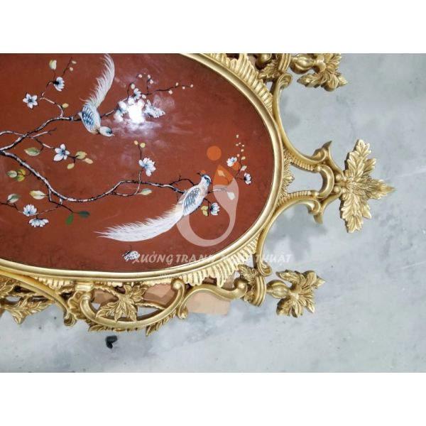 Tranh Kiếng Đôi Chim Trĩ Hình Oval Dát Vàng Nền Đỏ