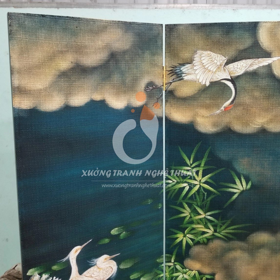 Tranh Bình Phong Vẽ Bầy Hạc Trên Nền Vải Bố Đen 04 Tấm