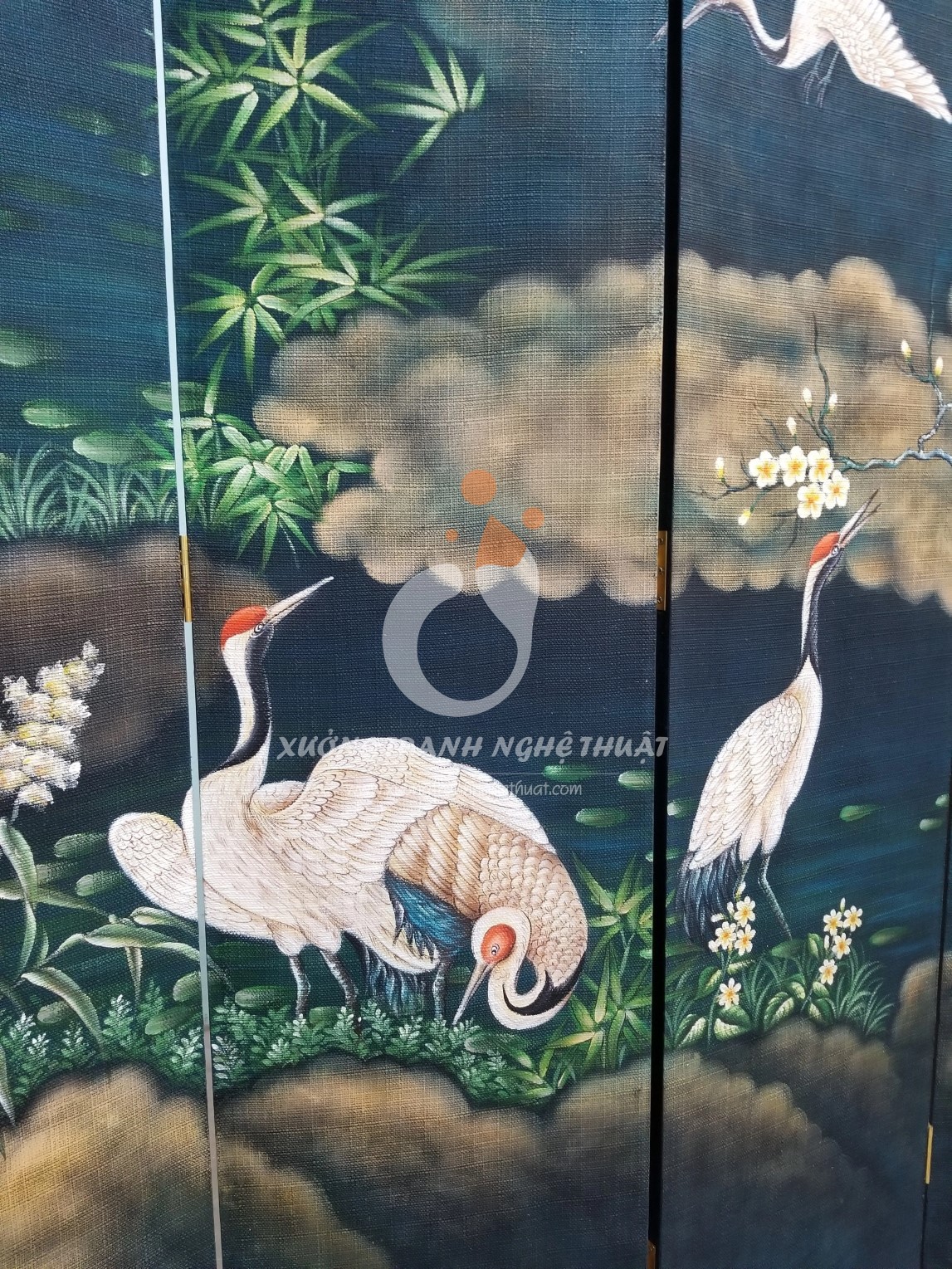 Tranh Bình Phong Vẽ Bầy Hạc Trên Nền Vải Bố Đen 04 Tấm