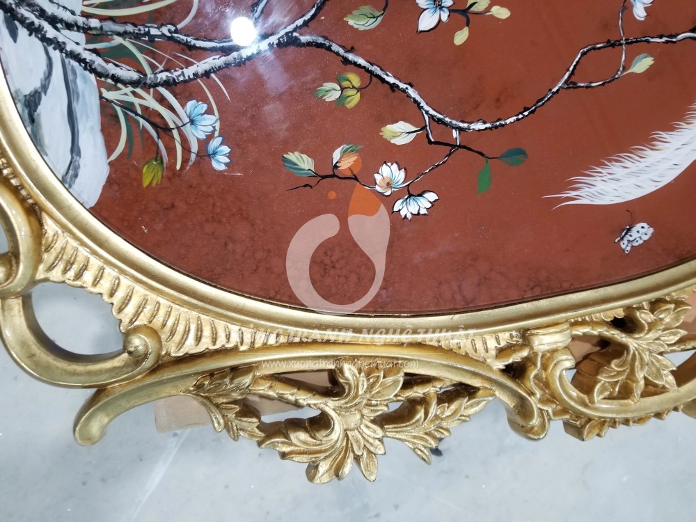 Tranh Kiếng Đôi Chim Trĩ Hình Oval Dát Vàng Nền Đỏ, xưởng tranh nghệ thuật